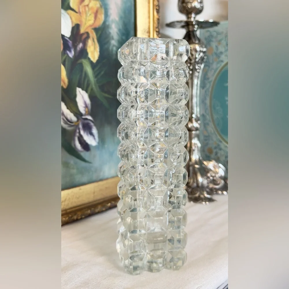 Faceted Diamond Cut Studded Crystal Bud Vase